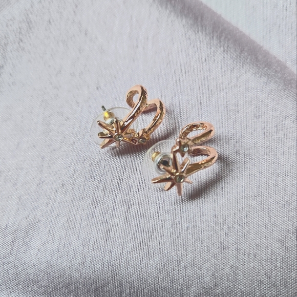 Earring - Picture 2 of 2